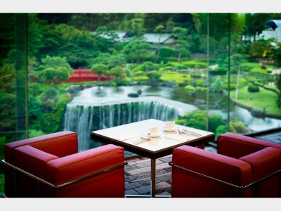 ティー＆カクテル「ガーデンラウンジ」