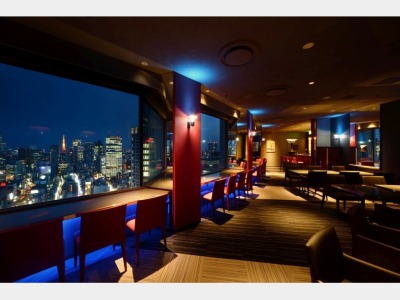 カフェ＆バー「タワー・カフェ」