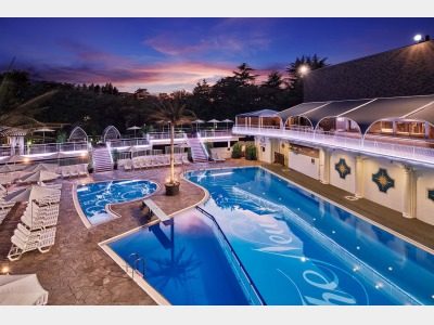 【夏季限定】ナイトプール