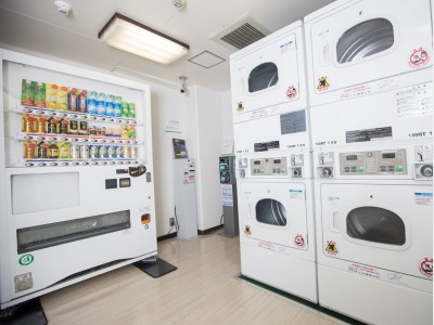 コインランドリー／自動販売機