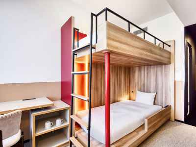 ロフトベッド｜広々としたロフトベッドで、快適なステイを満喫ください。