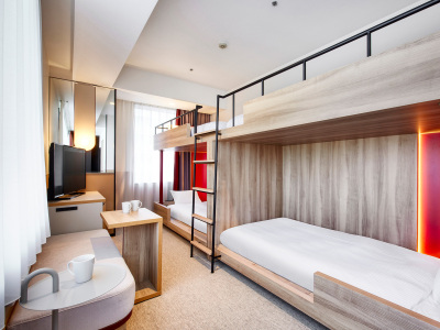 ロフトフォース｜32平米／定員4名／ベッド幅100cm×4台 【リニューアル】