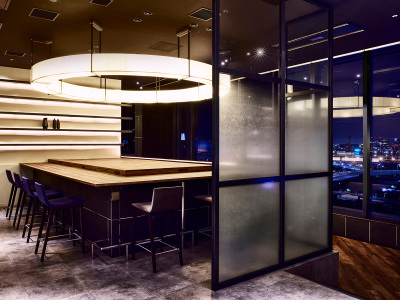 ゲストラウンジ｜営業時間は15時～23時です。※貸切にて利用不可の場合があります。