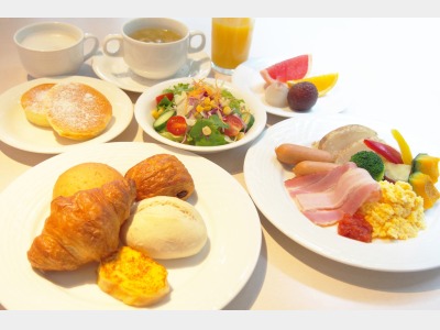 朝食ビュッフェ（盛付イメージ）