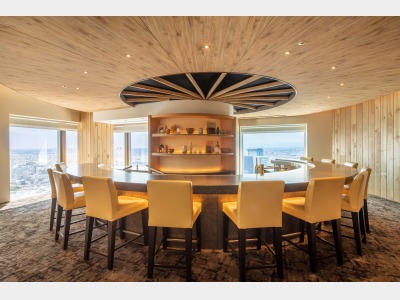 タワーズレストラン「クーカーニョ」店内（１）