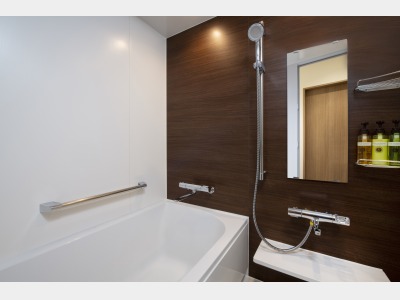 バスルーム／パノラマツイン・トリプル（テラス付）