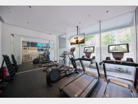 �t�B�b�g�l�X�W��