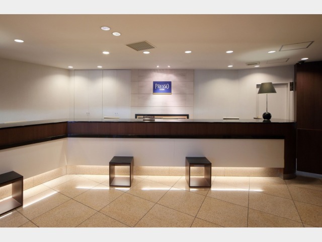 京王プレッソイン新宿 フロント