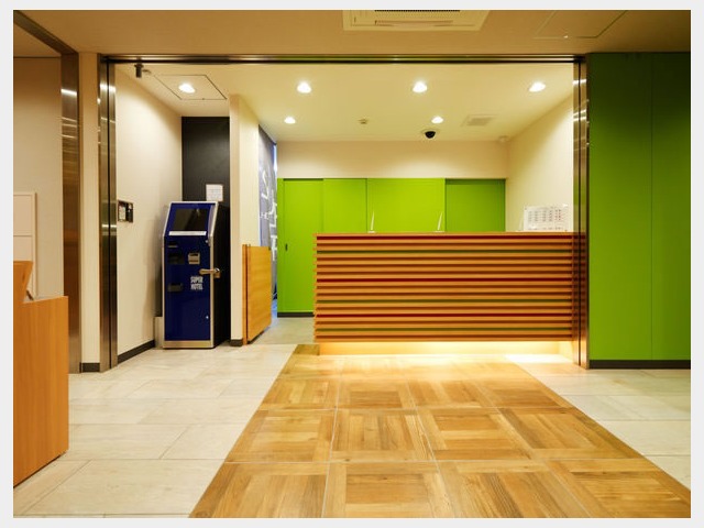 スーパーホテル新宿歌舞伎町 フロント