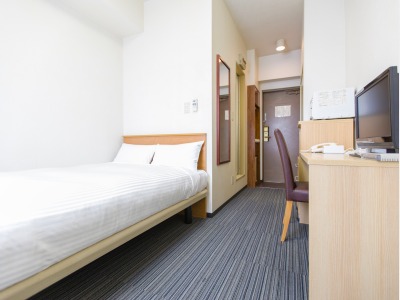 【喫煙】コーナーセミダブルルーム