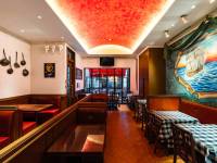 �y�C���L�����e�B�E�G�X�g�z����40�X�܈ȏ��W�J����C�^���A���H���u�L�����e�B�v�̎o���X