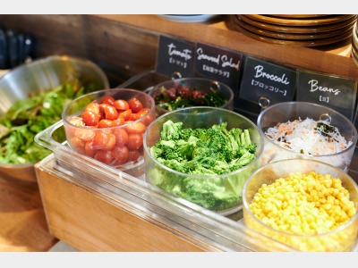 2階ﾚｽﾄﾗﾝ HEARTH SMOKED GRILL & GALETTE