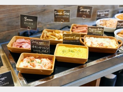 2階ﾚｽﾄﾗﾝ HEARTH SMOKED GRILL & GALETTE