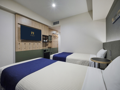 デラックスツイン（ソファベッド付）