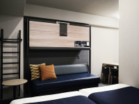 �X�^���_�[�h�t�@�~���[���[��