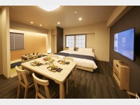 �f���b�N�X�W���p�j�[�Y�i���j