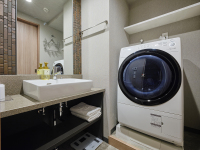 �f���b�N�X�W���p�j�[�Y���[��