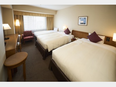 【禁煙】スーペリアトリプル（26.8㎡）