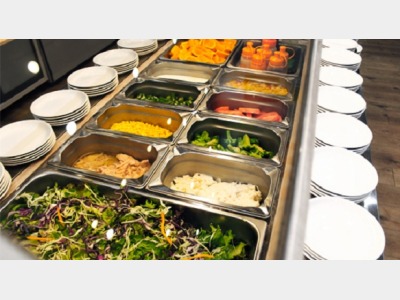 現在ビュッフェは中止。プレートにてご提供しております