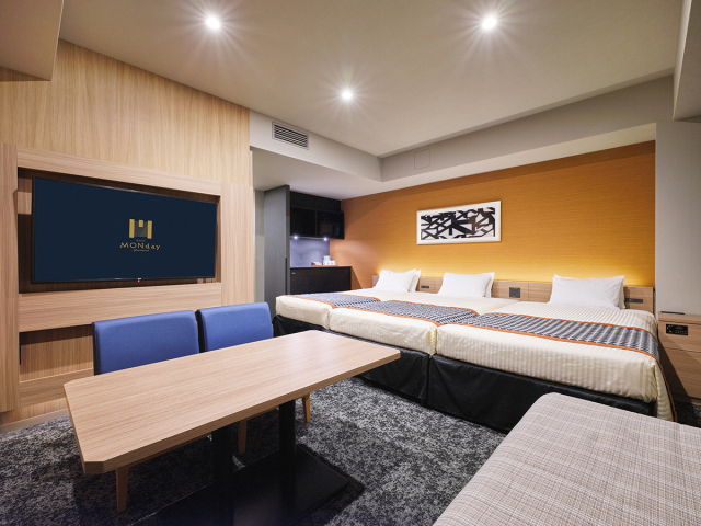 �t�@�~���[���[��