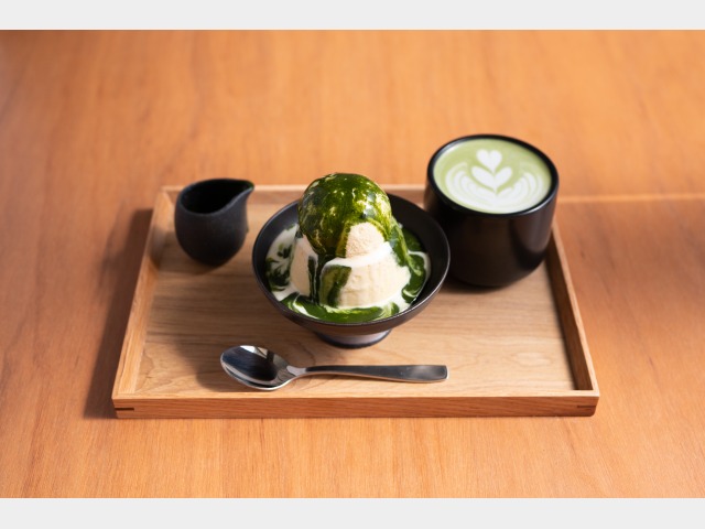 safn��(�ٓ�1�K�̃J�t�F�����X�g����)