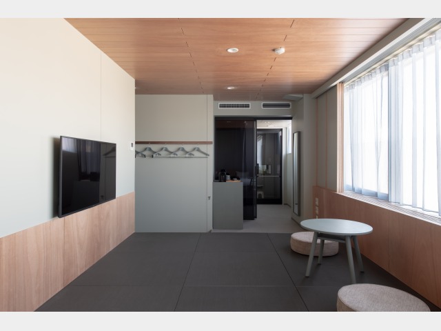 Superior with Japanese-style