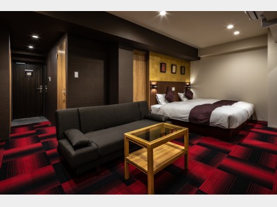 スーペリアスート