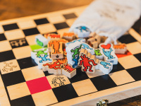 ���E���W�bGAMES�^�L�[�X�E�w�����O�̃`�F�X