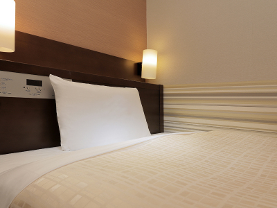 シングルルームA&B(ベッドボード周辺)