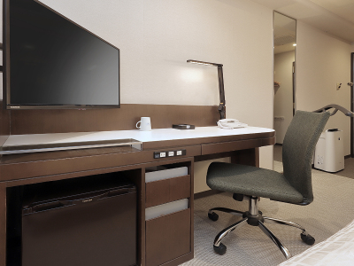 シングルルームB(デスク全体)