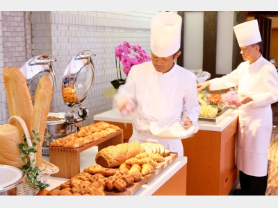 朝食一例（和洋中バイキングスタイル）