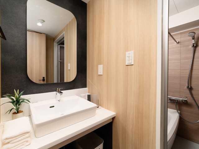 �o�X���[��