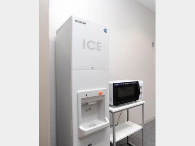 製氷機・電子レンジ