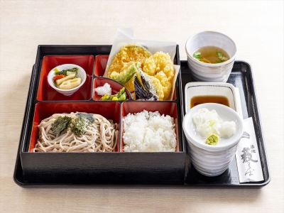 朝食一例：築地藪そば