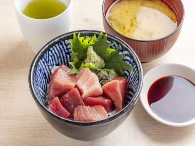 朝食一例：てっか屋