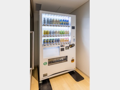 アルコール自動販売機（9階）