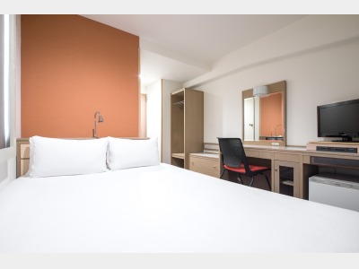 ＜客室＞◆スーペリアダブル◆ 13平米【ベッド140cm x 195cm】