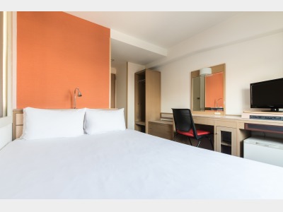 ＜客室＞◆スーペリアダブル◆ 13平米【ベッド140cm x 195cm】