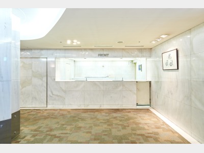 フロントカウンター