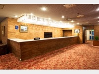 �t�����g�E���r�[