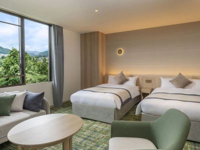 スーペリアツイン（バス付）／32平米