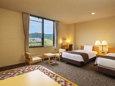 スタンダードツイン（バス付）／32平米