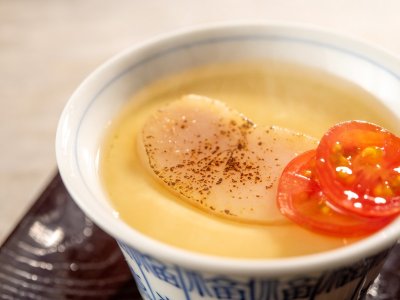 【極み/特別会席】春（2026年3月～5月）蒸物 トマト茶碗蒸し 帆立貝