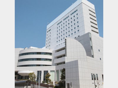 ホテル外観（昼）