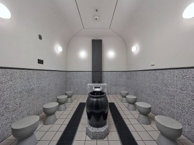 銀翼の湯　漢方塩サウナ