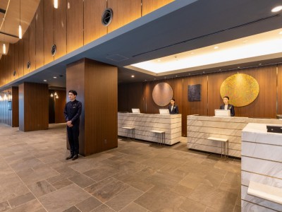 フロント（2階）