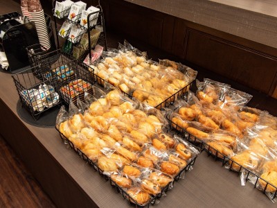 【無料軽朝食】パン