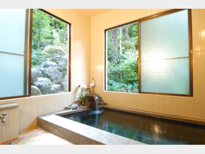 阿夫利の湯（女風呂）大山の湧水を加熱循環