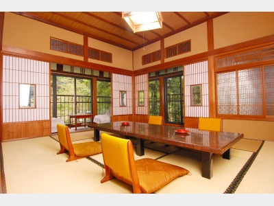 和室一例（１０畳間）