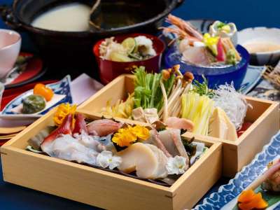 夕食一例（海鮮しゃぶしゃぶ）